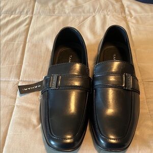 Tahari Black Loafers Slip-On Shoes